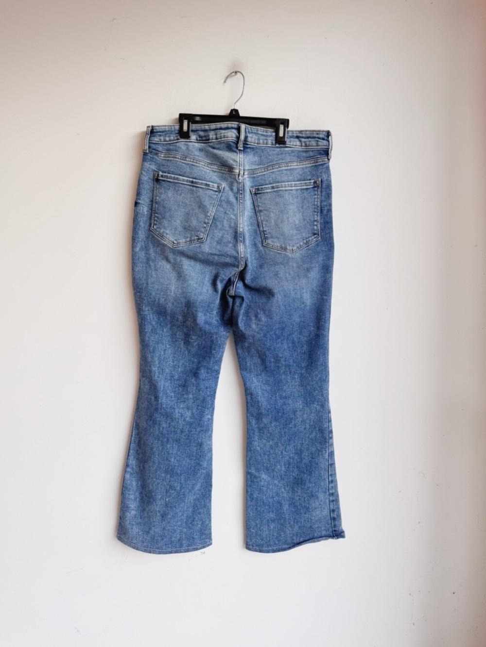 Old Navy Higher High Rise Flare Jeans Size 14 Cropped 28” Inseam Stretch - Picture 6 of 6